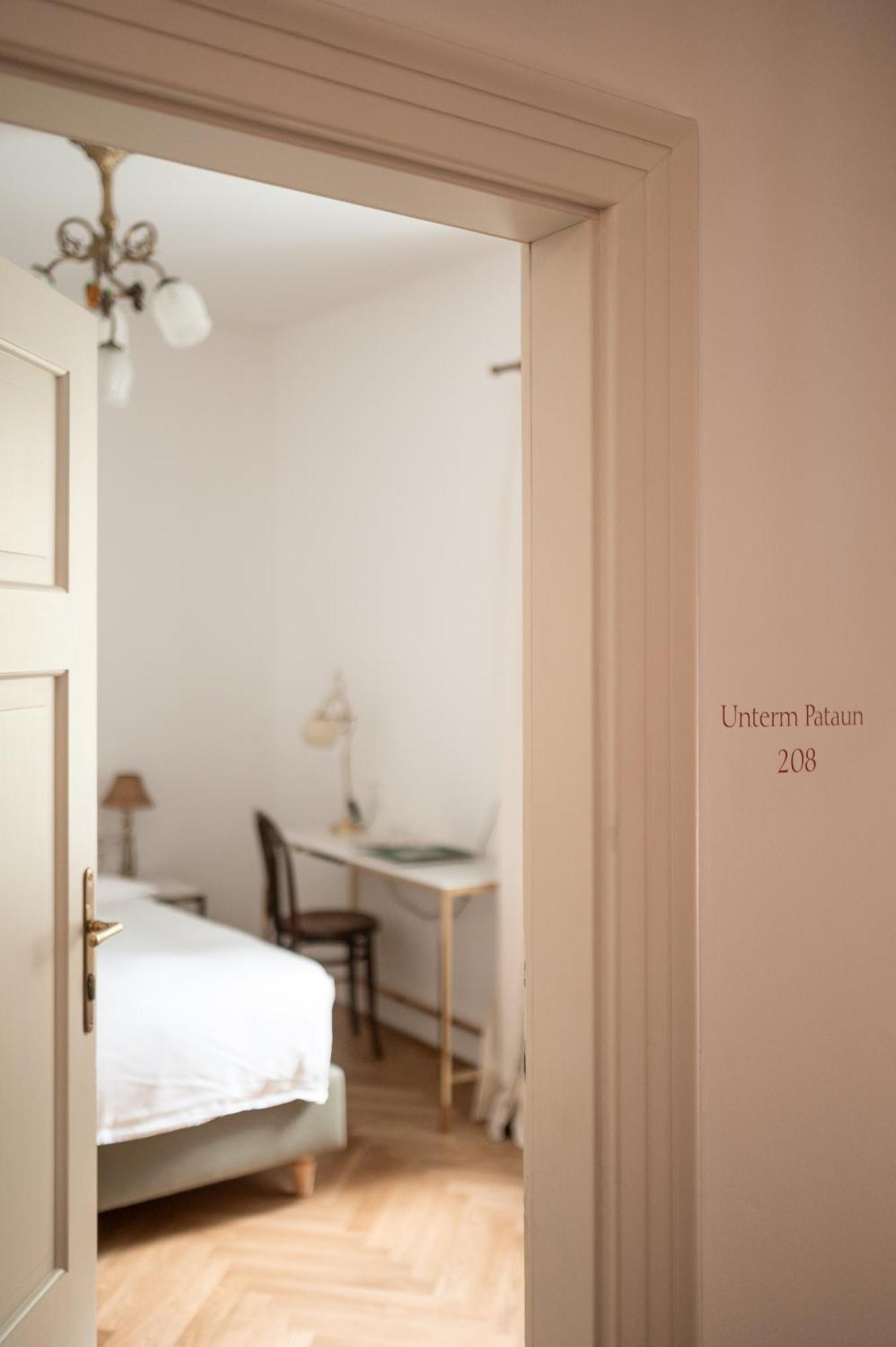 Ottmanngut Suite And Breakfast Merano Exterior photo